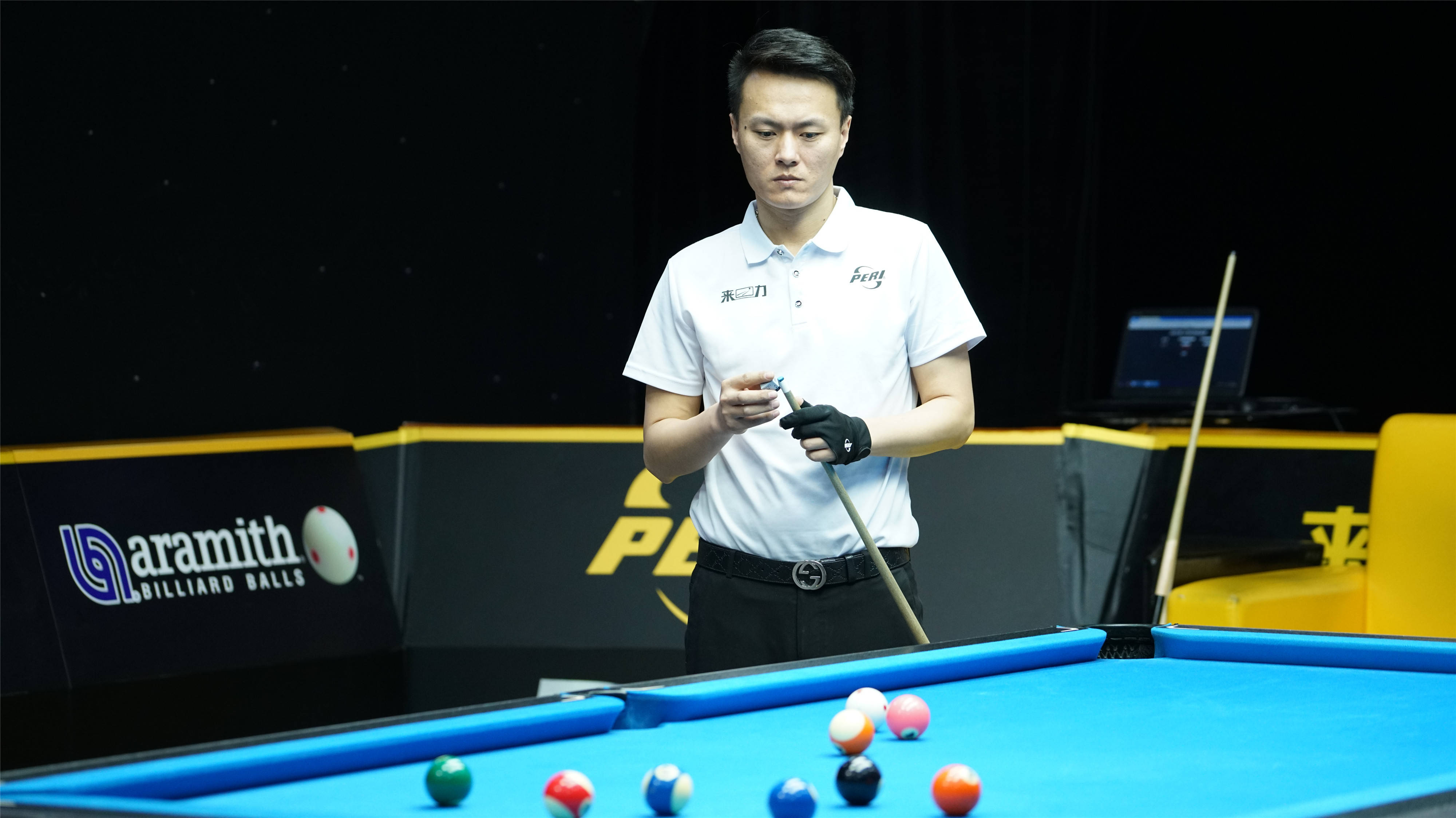 包括通过第 包括通过第