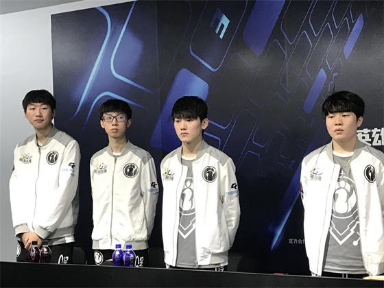 离不开当前 离不开当前