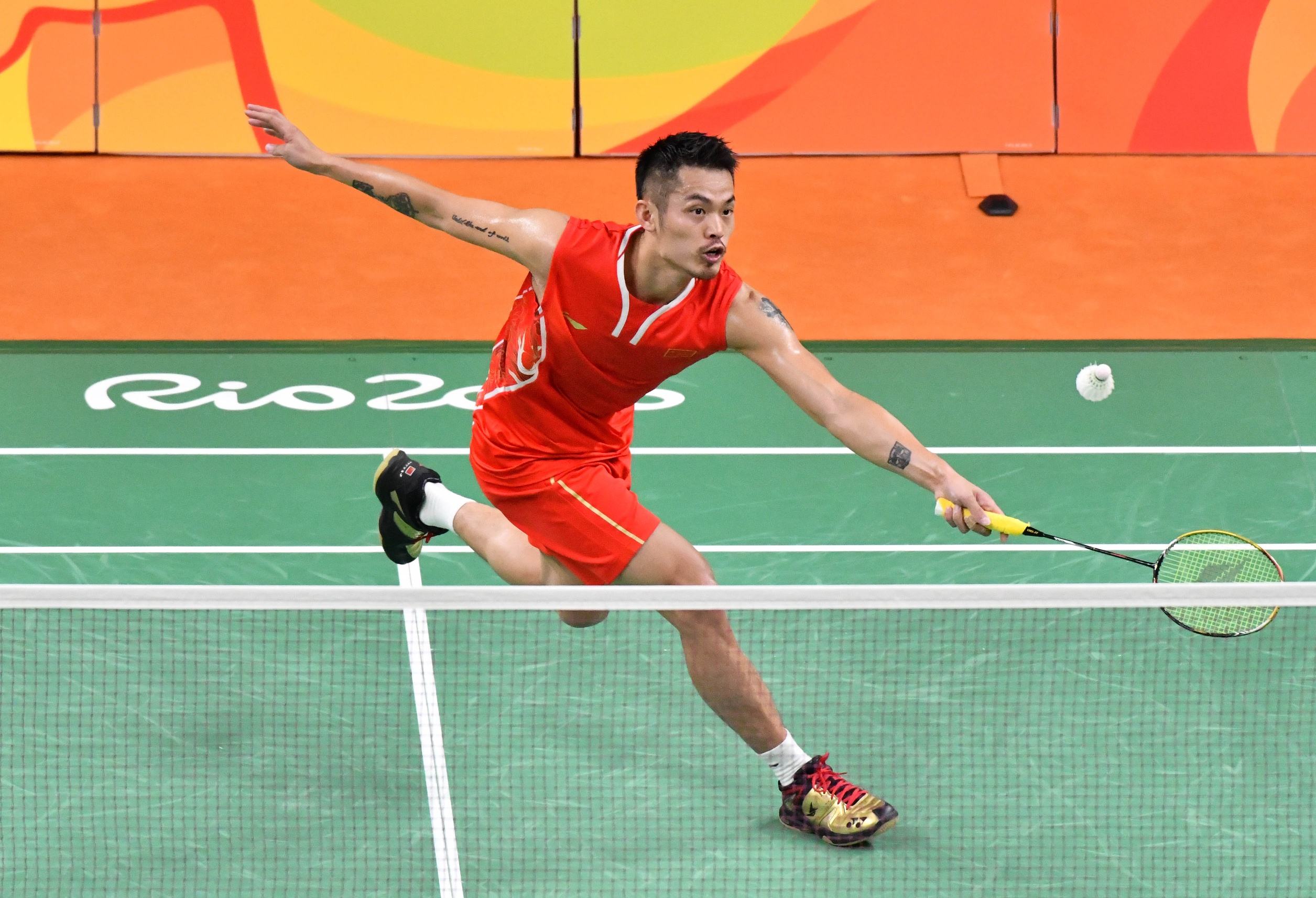 脚形成的窄 脚形成的窄